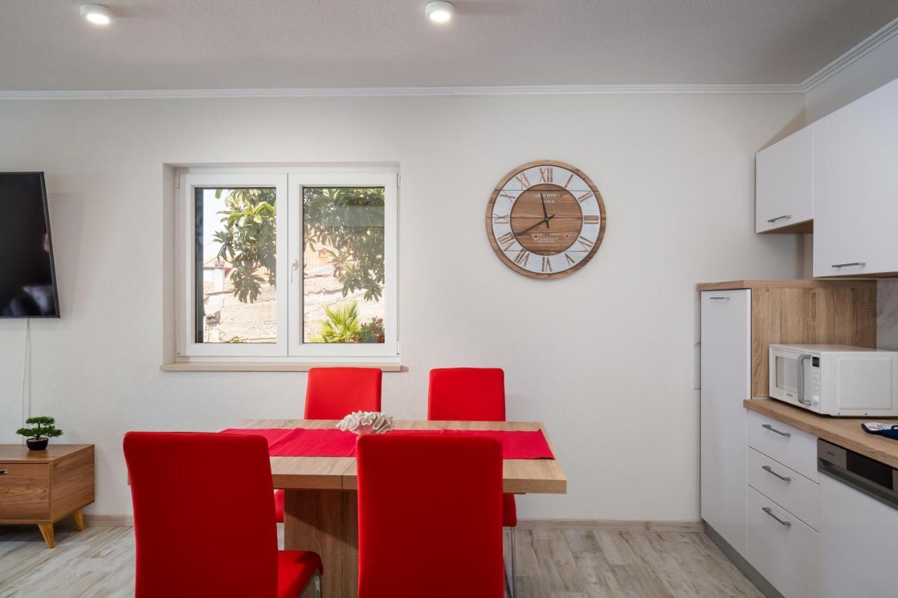 Apartment Pod Nespolom Тръстено Екстериор снимка